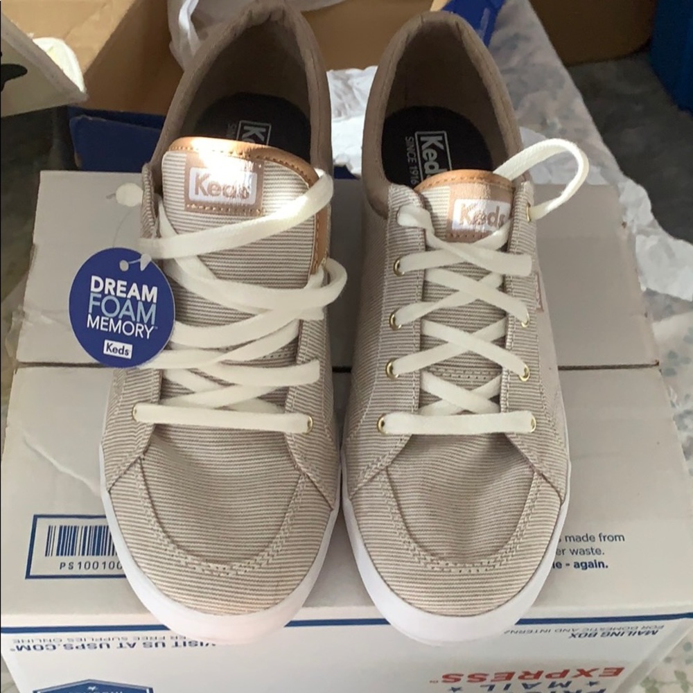 Keds Women’s Foam Memory Sneakers